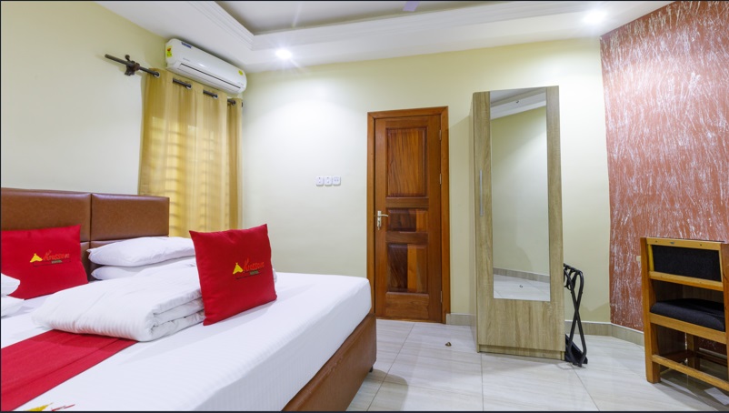 Deluxe_@_Krossova_02